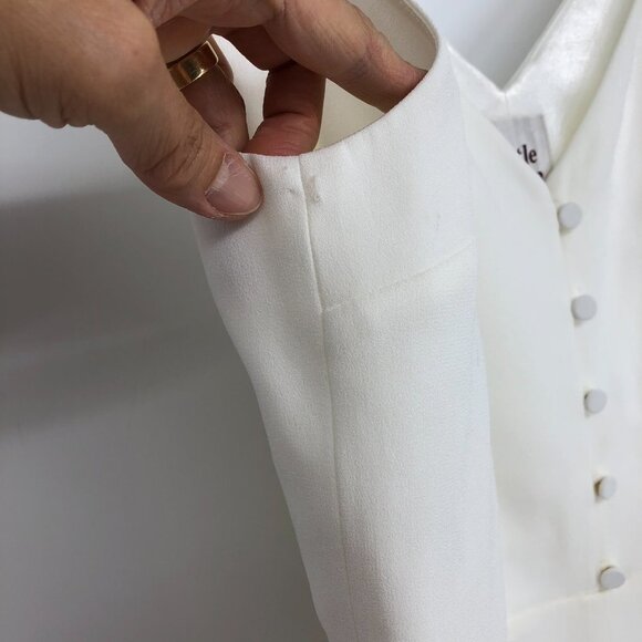 Aritzia Little Moon White Petunia short romper size 10 - Picture 12 of 16